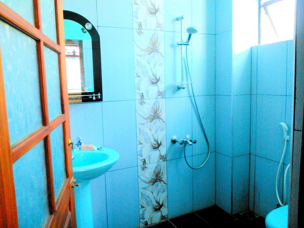 Randhi La Beach View Lounge Hikkaduwa Room photo